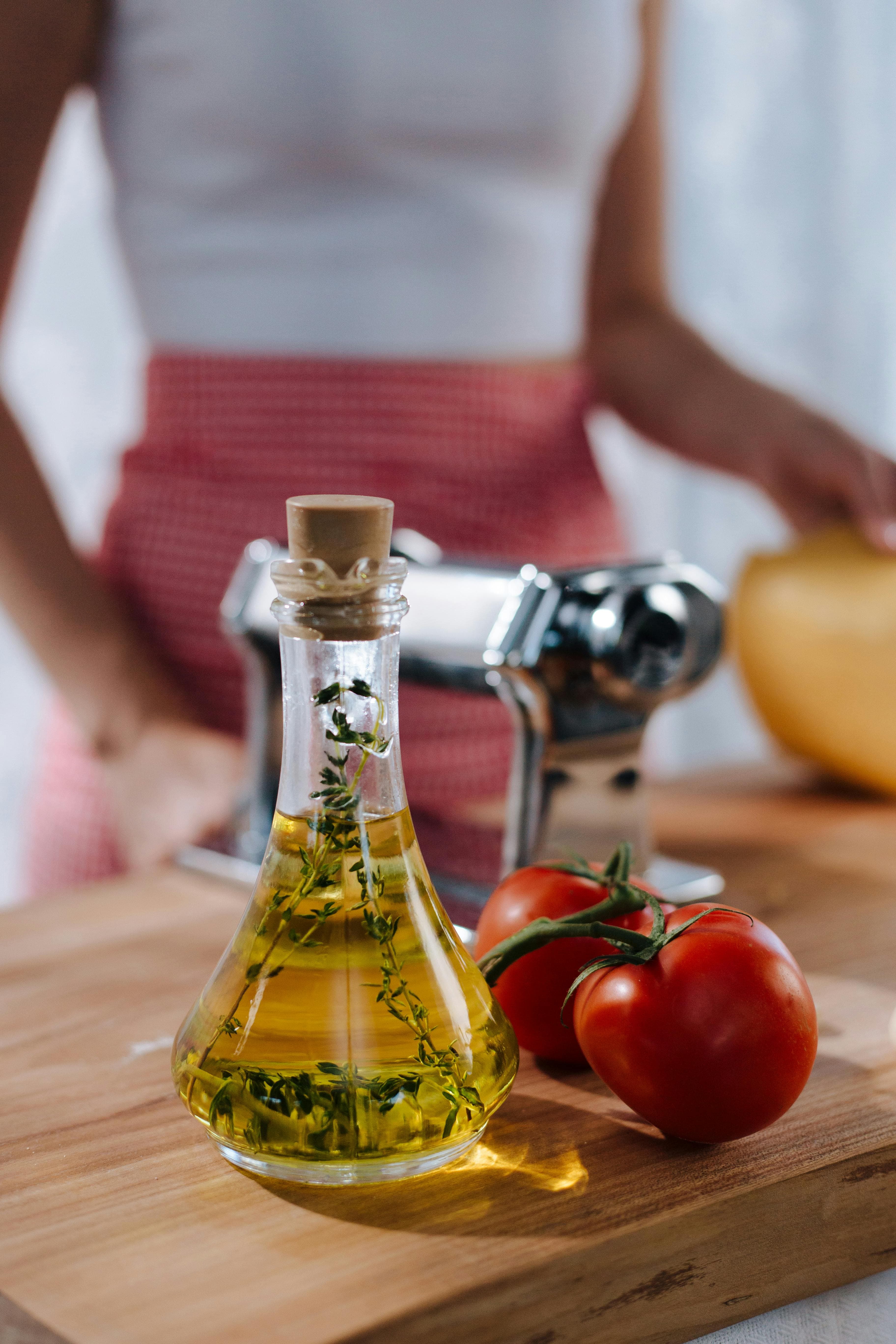 How to Taste Olive Oil Like a Sommelier